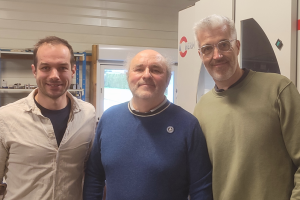 jmd devient Novashapes : de g à d : Jean-Baptiste Coll, Jean-Michel Dorléans, Alain Viola