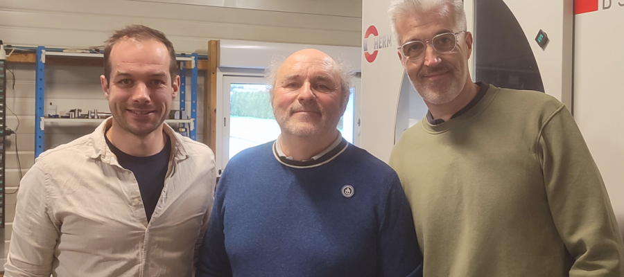 jmd devient Novashapes : de g à d : Jean-Baptiste Coll, Jean-Michel Dorléans, Alain Viola
